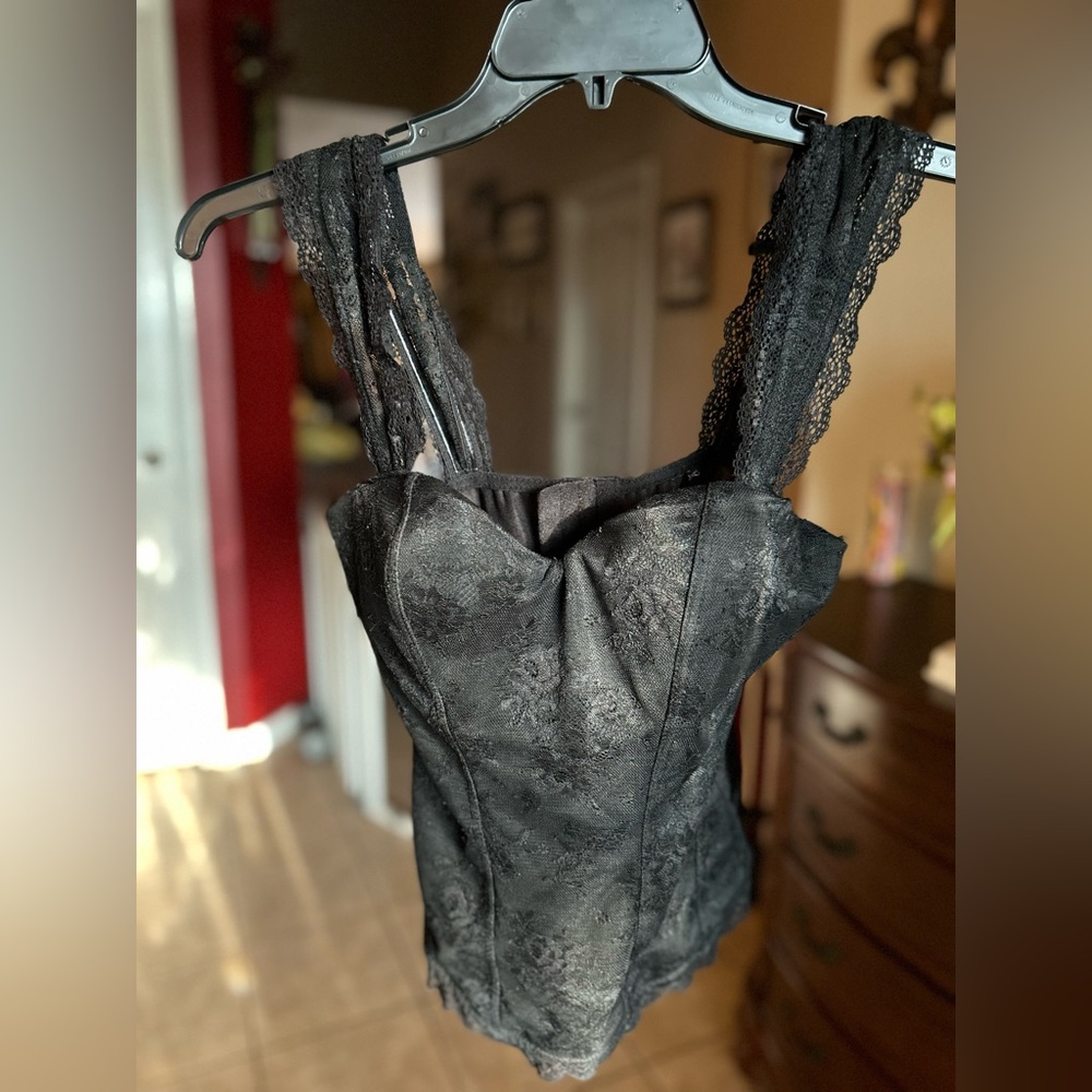 Brand new.  Never been worn. It was apart of a Halloween costume.
